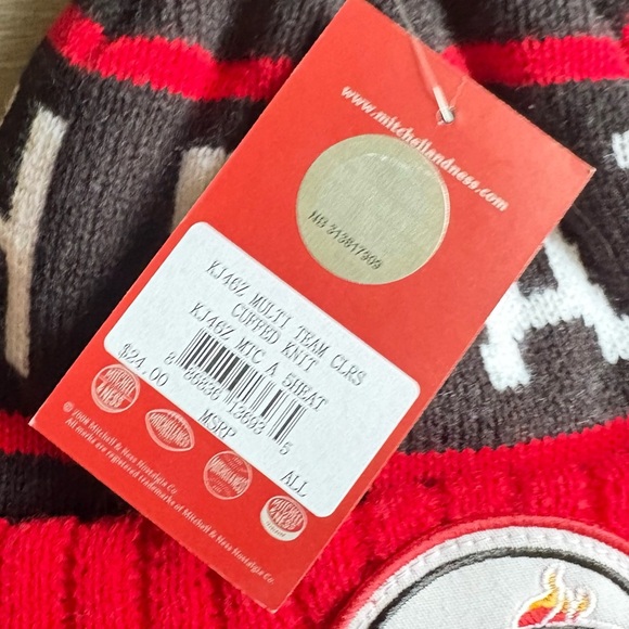 Miami Heat NBA Winter Beanie Hat NWT Mitchell & Ness Unisex - Picture 2 of 3